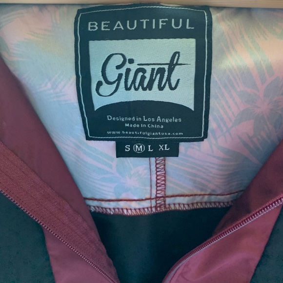 Windbreaker size medium in mens - Picture 3 of 3